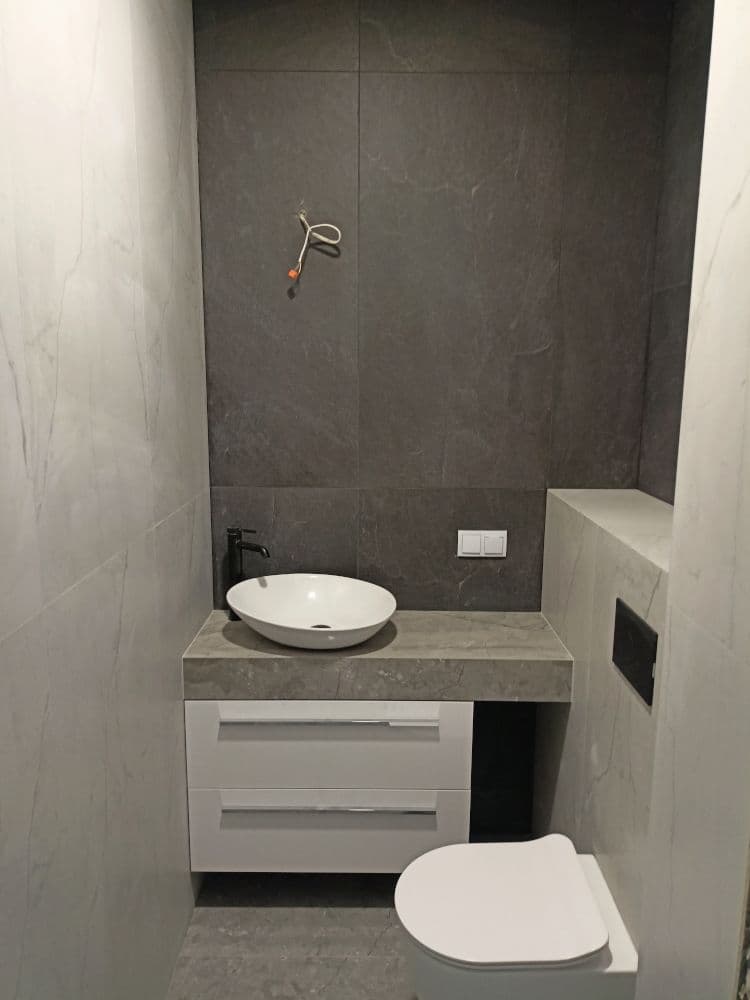 Remont salonu Świdnik – wykończenie i aranżacja wnętrz